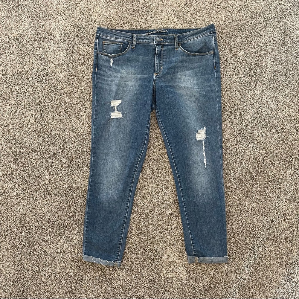 Universal Thread Women's Dark Blue Skinny Jean Capri’s, Size 16/33R